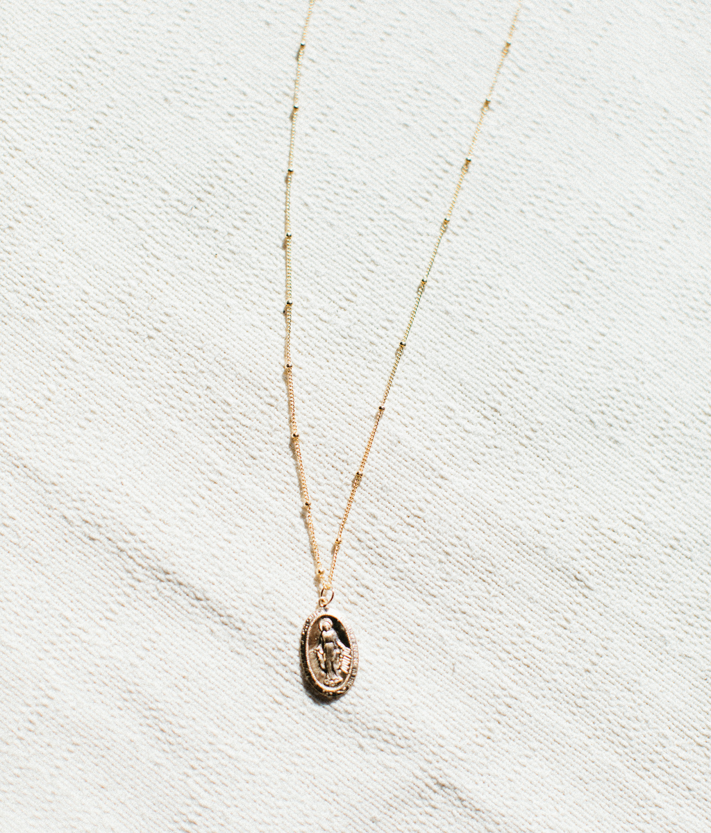 Virgen maria pendant sale