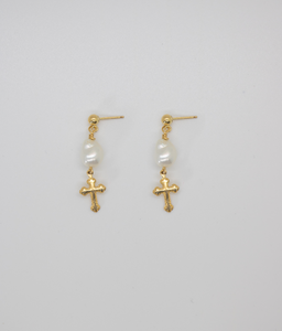 HEAVENLY PEARL DROP EARRINGS