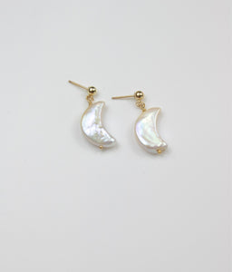 LA LUNA PEARL EARRINGS