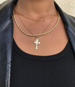 TRES CRUCES NECKLACE