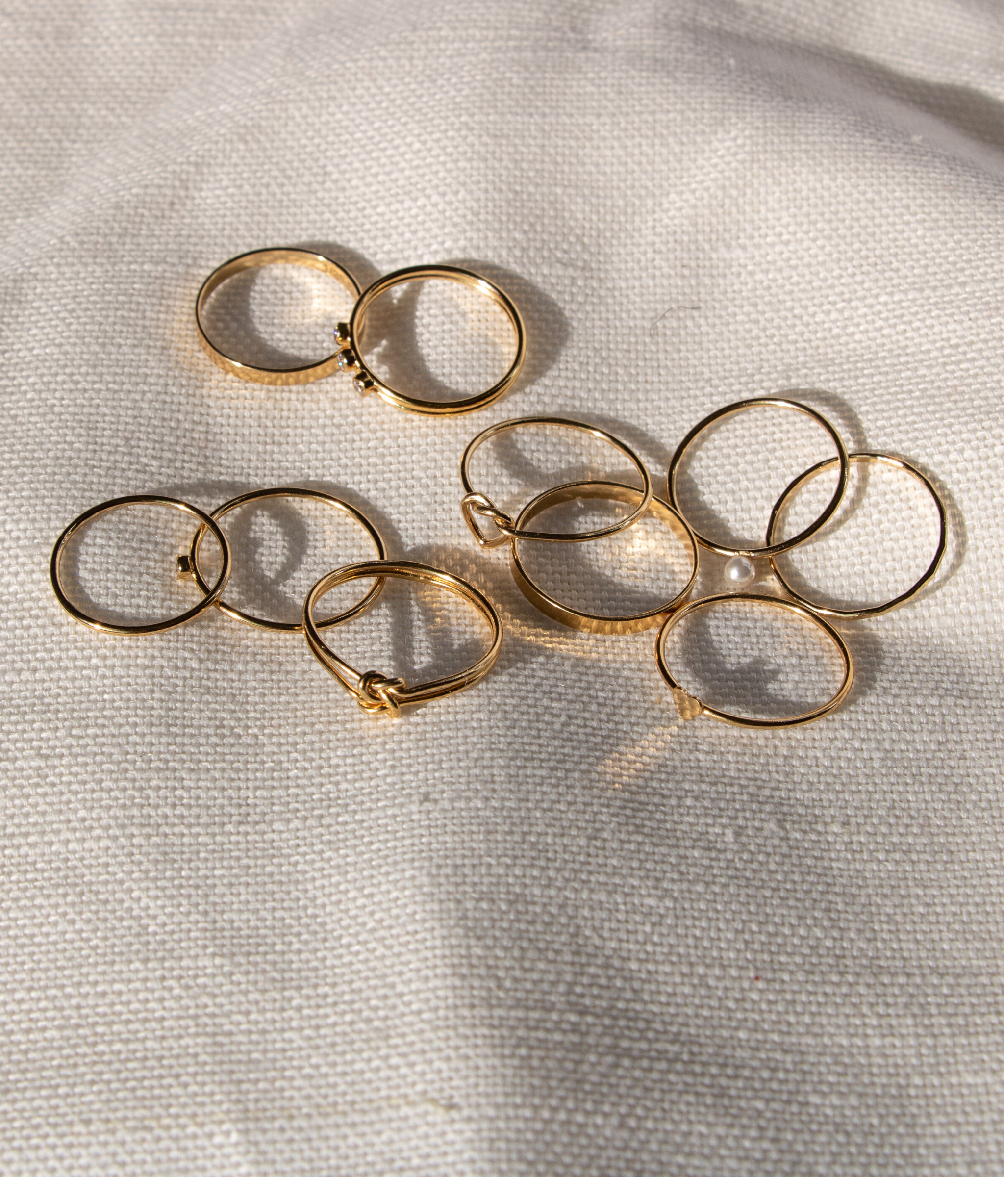 Perlita Stacking Ring